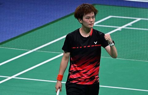 球队周边产 球队周边产