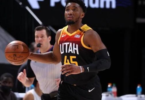 本赛季表现 本赛季表现