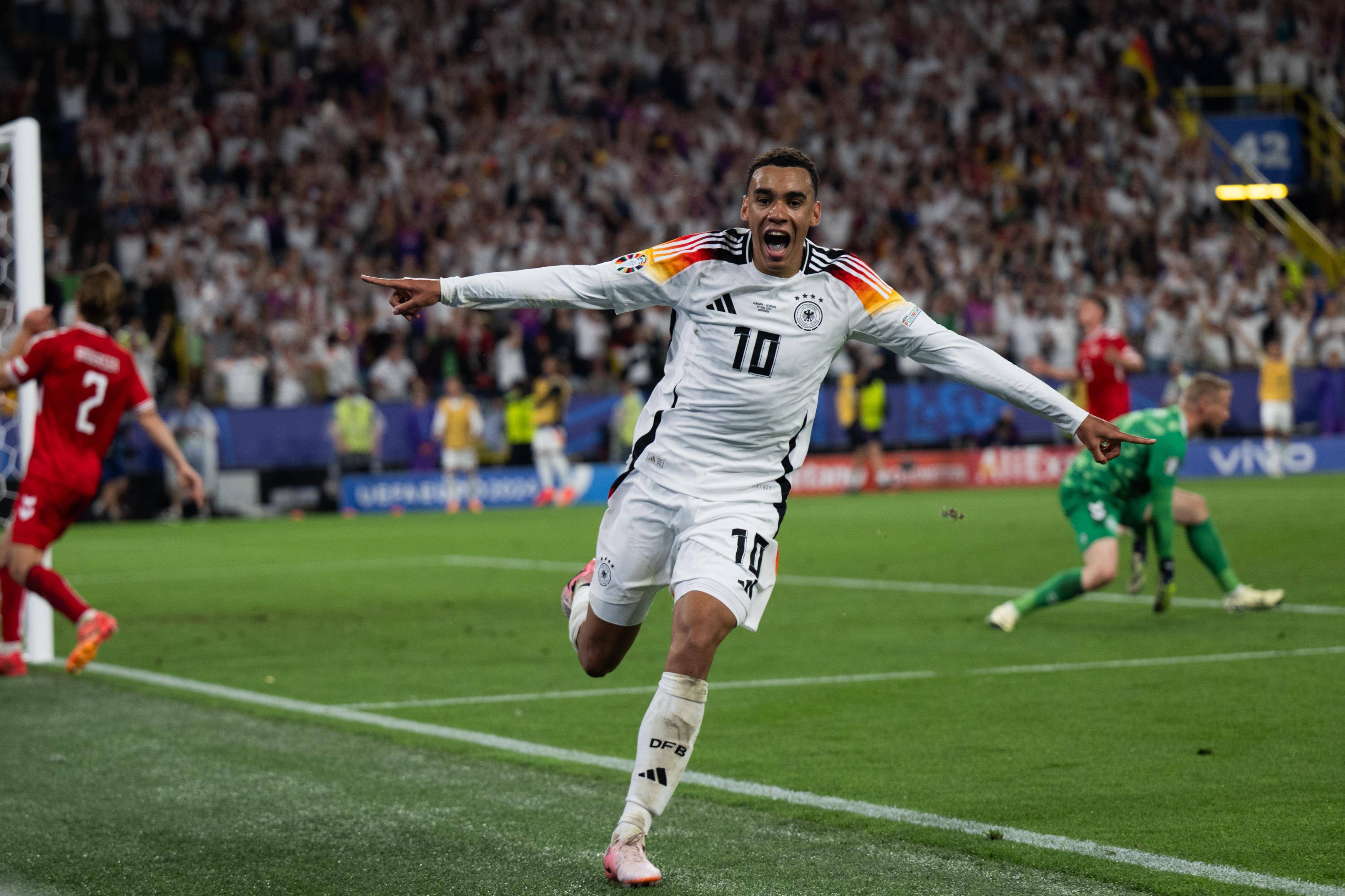 屡次打破对 屡次打破对