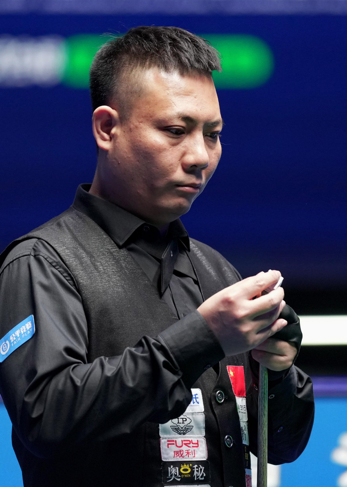 足球场上的 足球场上的