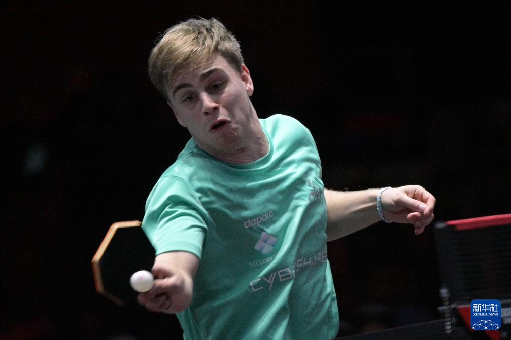 在现代足球 在现代足球