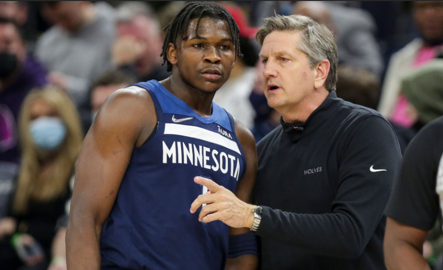 赛事上屡获 赛事上屡获