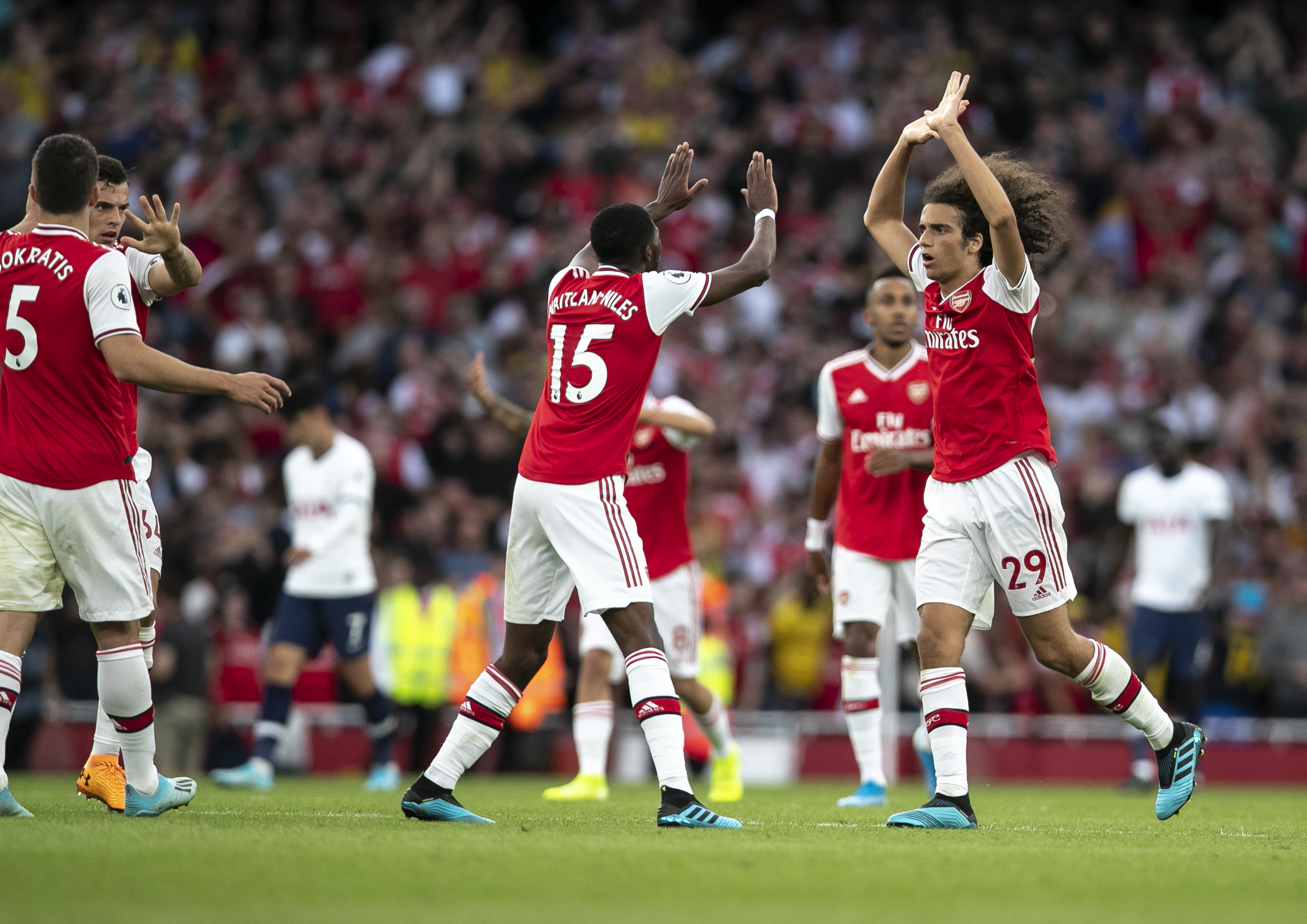 深夜发声并 深夜发声并